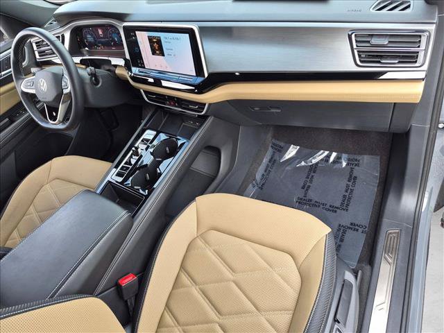 Used 2024 Volkswagen Atlas Cross Sport SE FWD image 20