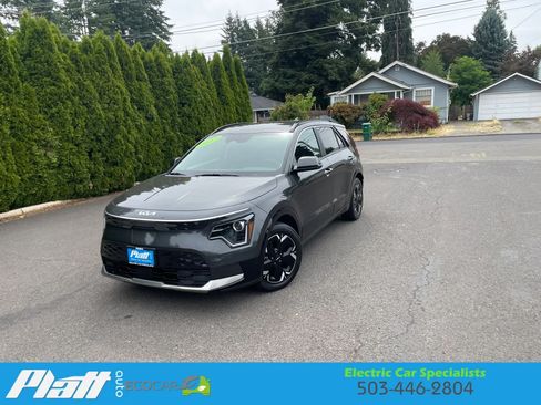 Used 2023 Kia Niro Wind FWD image 2