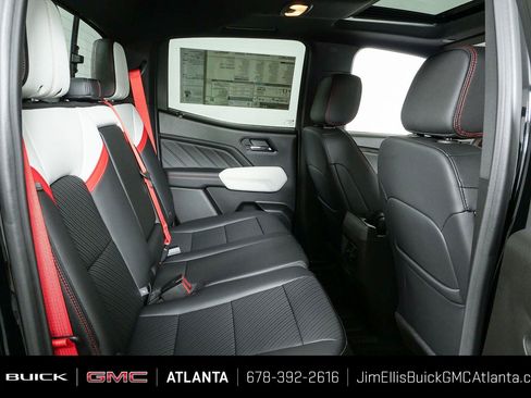 New 2026 GMC Canyon AT4X w/ LPO, Black Badging Package AWD/4WD image 22