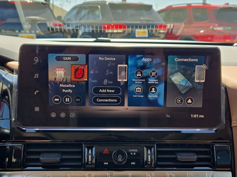 New 2026 Nissan Pathfinder Platinum image 15