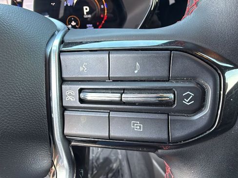 Used 2024 Chevrolet Colorado Z71 w/ Z71 Convenience Package 2 image 20