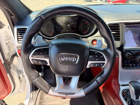Used 2018 Jeep Grand Cherokee Trackhawk AWD/4WD image 8