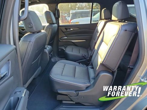 New 2026 Chevrolet Traverse High Country image 16