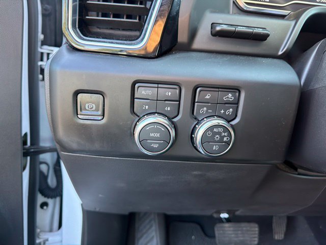 Used 2024 GMC Sierra 1500 Denali w/ Technology Package AWD/4WD image 21