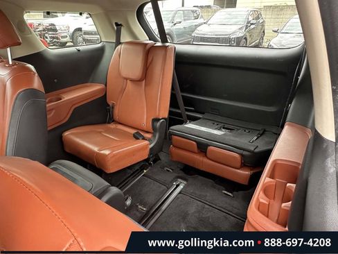 Used 2023 Kia Carnival SX w/ Paint Protection Package FWD image 8