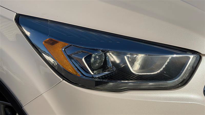 Used 2017 Ford Escape Titanium AWD/4WD image 11