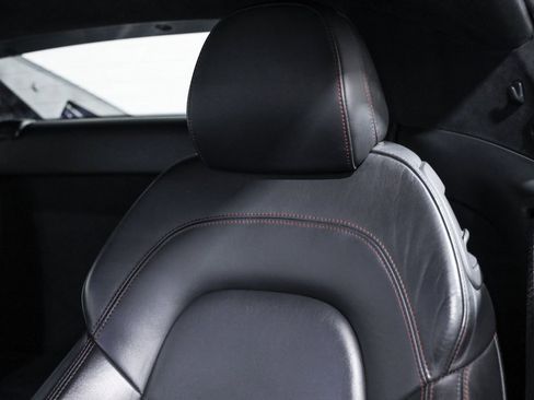 Used 2012 Audi R8 V10 image 36