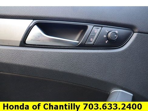 Used 2020 Volkswagen Passat 2.0T SE w/ Sunroof Package image 21