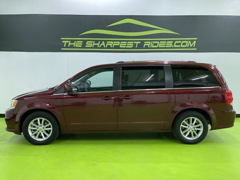 Used 2020 Dodge Grand Caravan SXT image 6