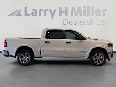 New 2026 RAM 1500 Big Horn AWD/4WD image 6