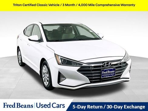 Used 2020 Hyundai Elantra SE image 1