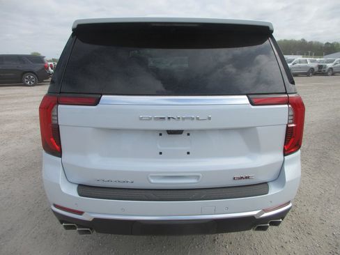 New 2026 GMC Yukon Denali image 5