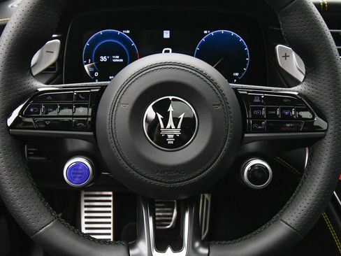 New 2025 Maserati Grecale Modena image 35