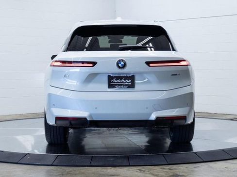 New 2026 BMW iX xDrive45 image 10