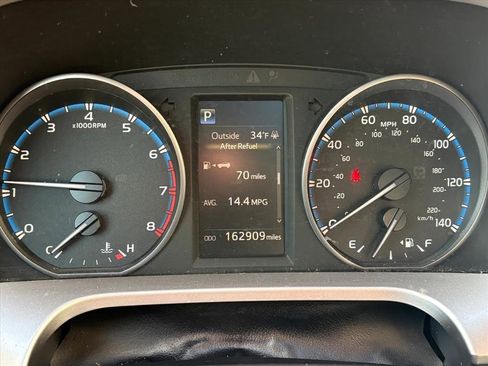 Used 2017 Toyota RAV4 XLE image 8