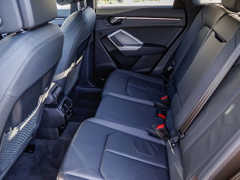 Certified 2023 Audi Q3 2.0T Premium w/ Convenience Package image 20