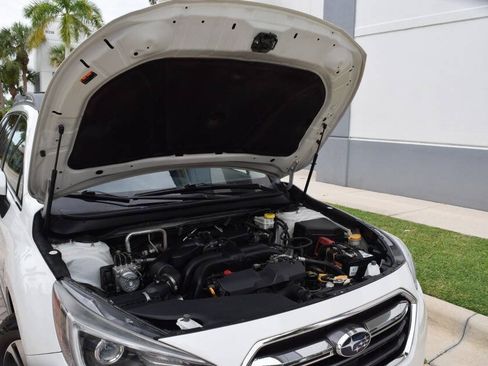 Used 2018 Subaru Outback 2.5i Limited AWD/4WD image 91