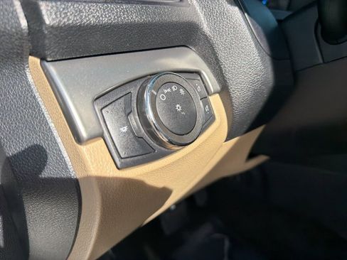 Used 2016 Ford Explorer FWD image 14