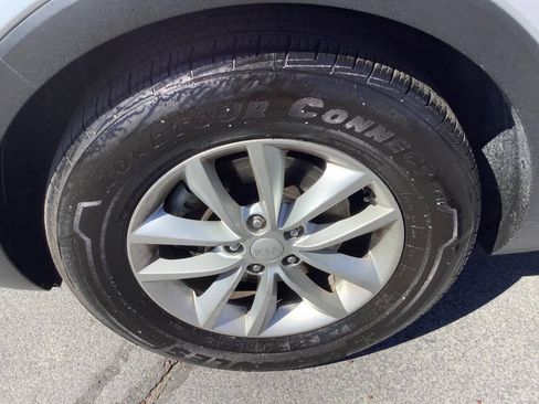 Used 2018 Kia Sorento LX AWD/4WD image 18