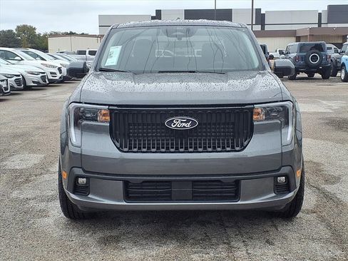 New 2026 Ford Maverick Lobo image 9