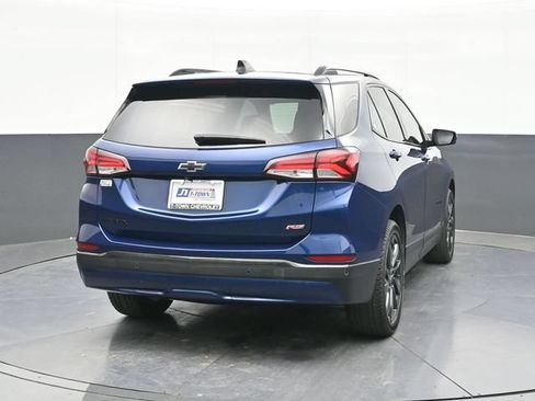Used 2022 Chevrolet Equinox RS w/ RS Leather Package FWD image 13