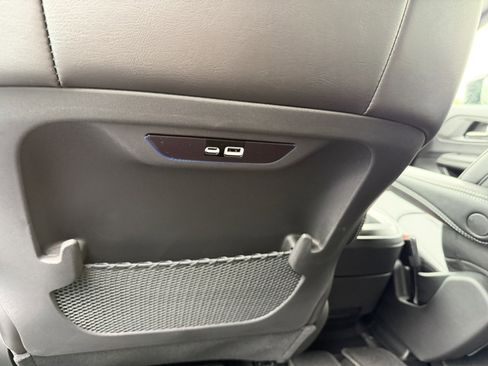 New 2026 Chrysler Pacifica Select image 15