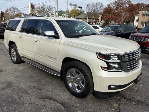 Used 2015 Chevrolet Suburban LTZ image 9