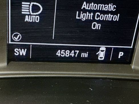 Used 2023 Chevrolet Malibu LT FWD image 4