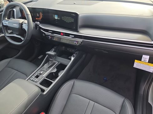 New 2026 Kia Sorento S image 13