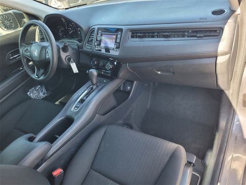 Used 2018 Honda HR-V LX image 16