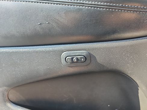 Used 2018 Jeep Grand Cherokee Limited AWD/4WD image 16