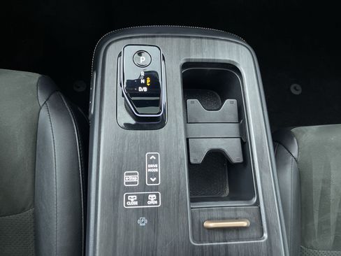 Certified 2024 Nissan Ariya AWD image 22