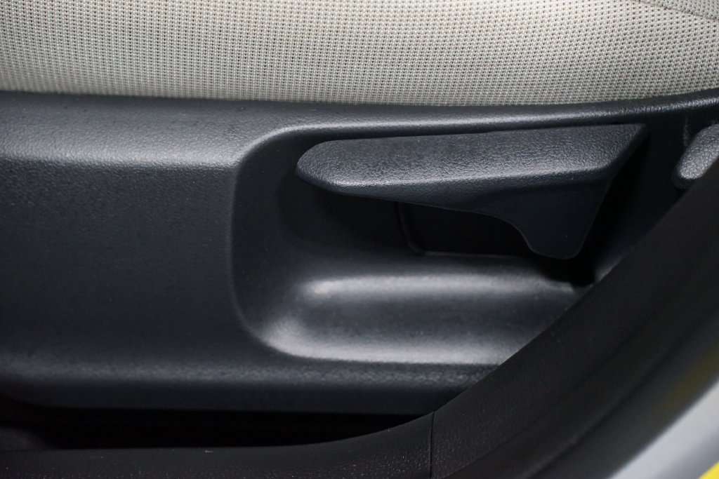 Used 2026 Toyota Corolla LE w/ LE Premium Package FWD image 31