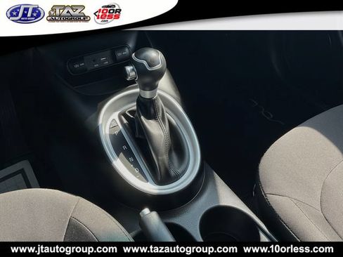 Used 2018 Kia Soul FWD image 15