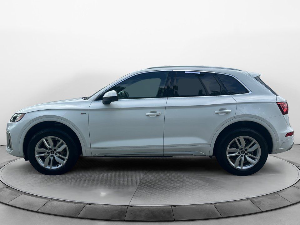 Used 2024 Audi Q5 2.0T Premium w/ Convenience Package AWD/4WD image 4