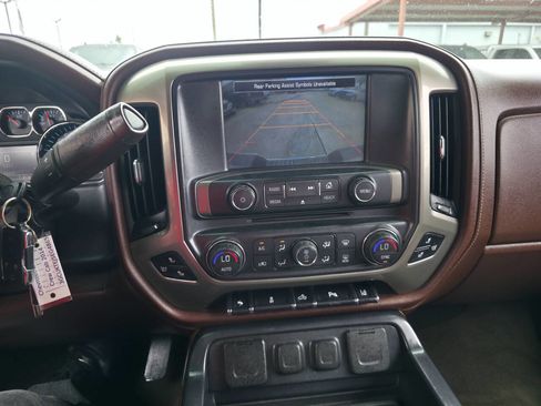Used 2014 Chevrolet Silverado 1500 High Country w/ High Country Premium Package AWD/4WD image 11
