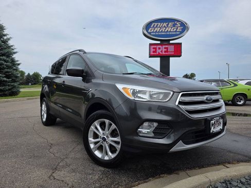 Used 2018 Ford Escape SE AWD/4WD image 2