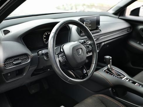 Used 2024 Honda HR-V Sport image 19