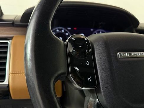 Certified 2019 Land Rover Discovery HSE Luxury image 29