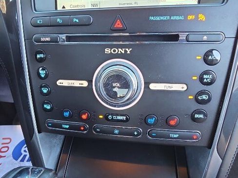 Used 2017 Ford Explorer Platinum image 5