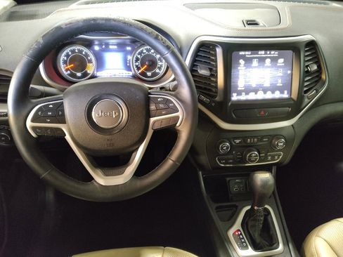 Used 2015 Jeep Cherokee Limited w/ Luxury Group image 22