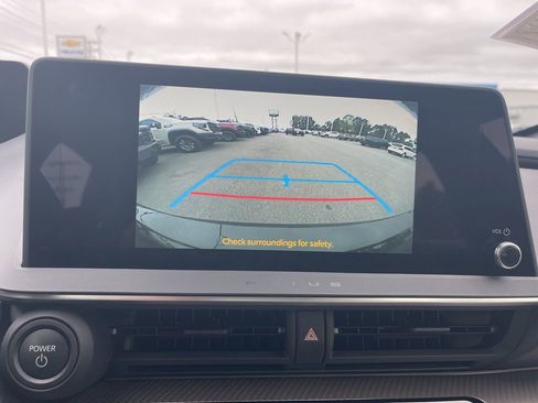 Used 2024 Toyota Prius XLE image 21