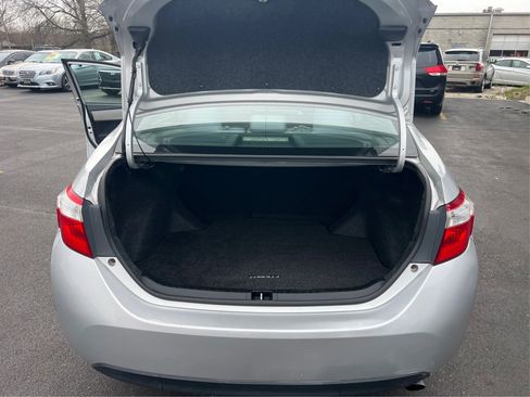 Used 2015 Toyota Corolla LE image 14