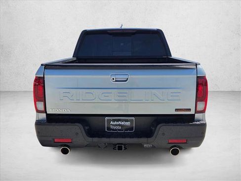 Used 2025 Honda Ridgeline TrailSport image 6