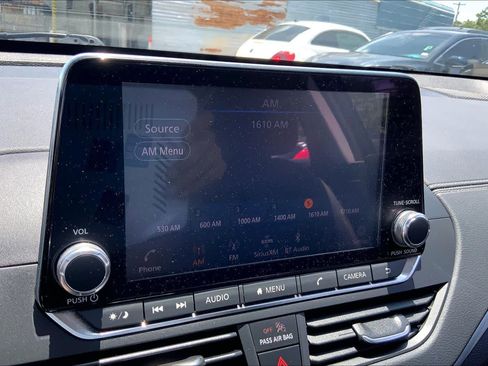 Used 2019 Nissan Altima 2.5 SV FWD image 32