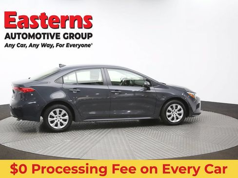 Used 2023 Toyota Corolla LE w/ Carpet Mat Package (TMS) FWD image 43