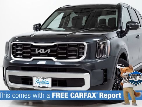 Used 2023 Kia Telluride S FWD image 2