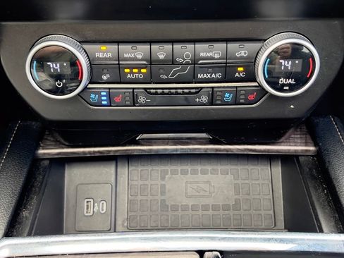 Used 2021 Ford Expedition Limited RWD image 33