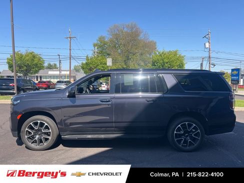 Used 2023 Chevrolet Suburban RST w/ Luxury Package AWD/4WD image 4