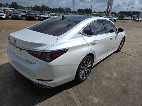 Used 2020 Lexus ES 350 w/ Premium Package FWD image 8